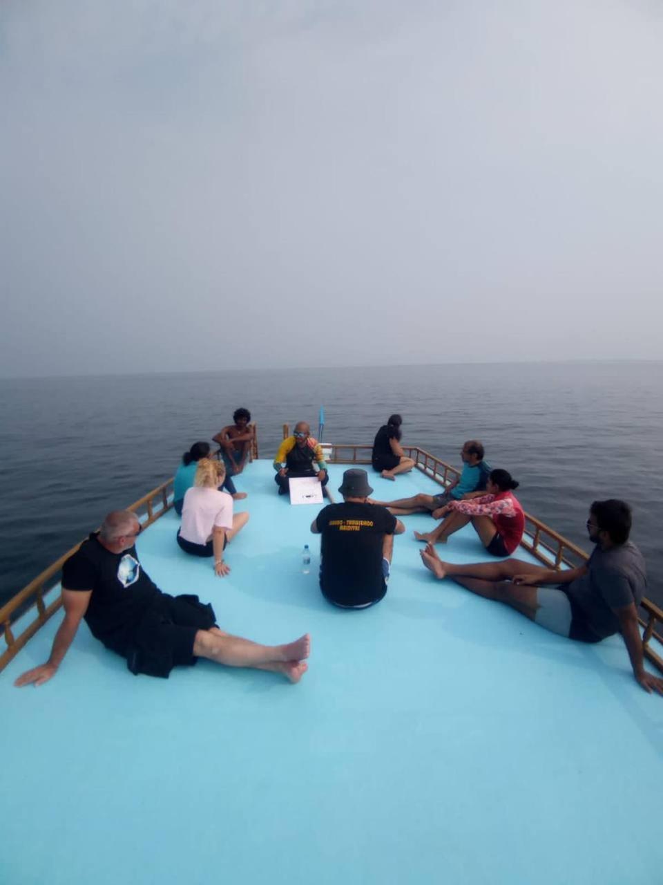 Aasna Inn Thulusdhoo Exteriör bild