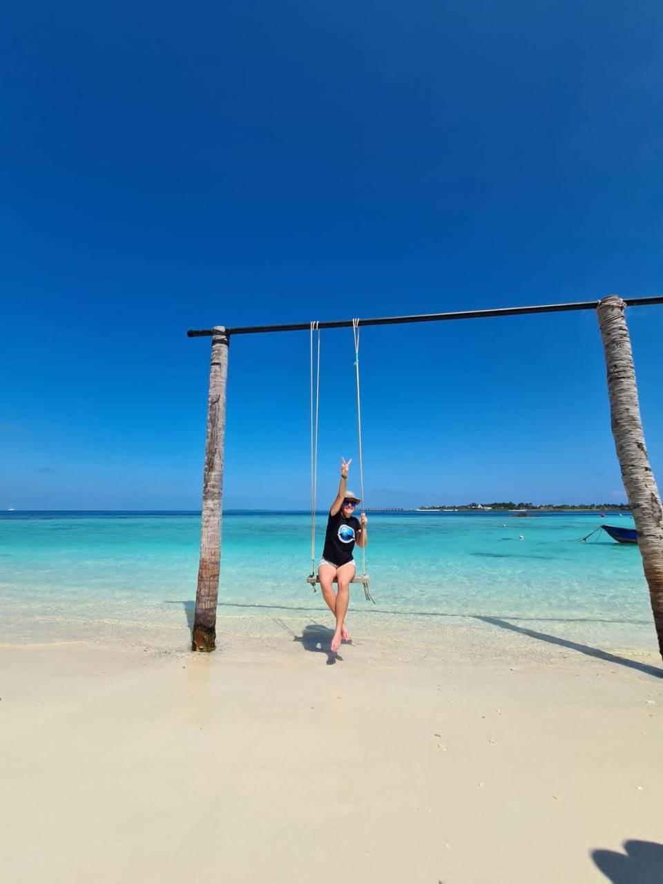 Aasna Inn Thulusdhoo Exteriör bild