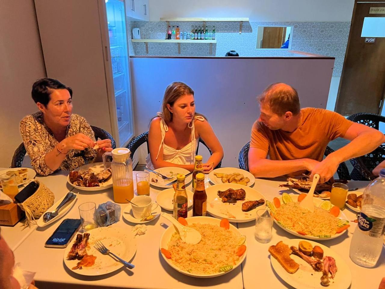Aasna Inn Thulusdhoo Exteriör bild